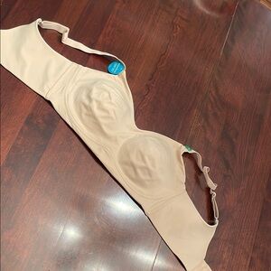 Vanity Fair Cream Bra